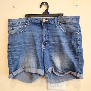 FREE WITH PURCHASE Lee Riders cuffed Jean shorts